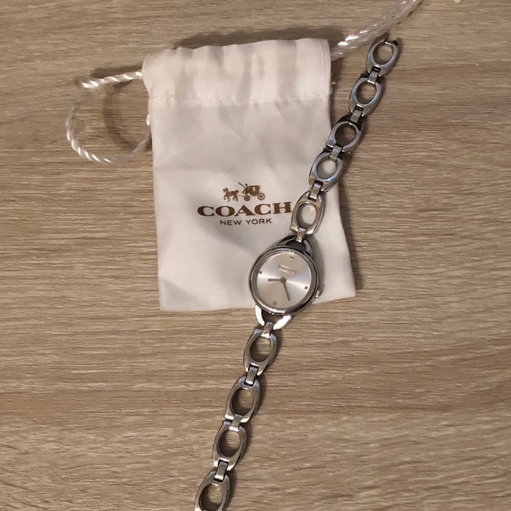 Signature C Coach Watch